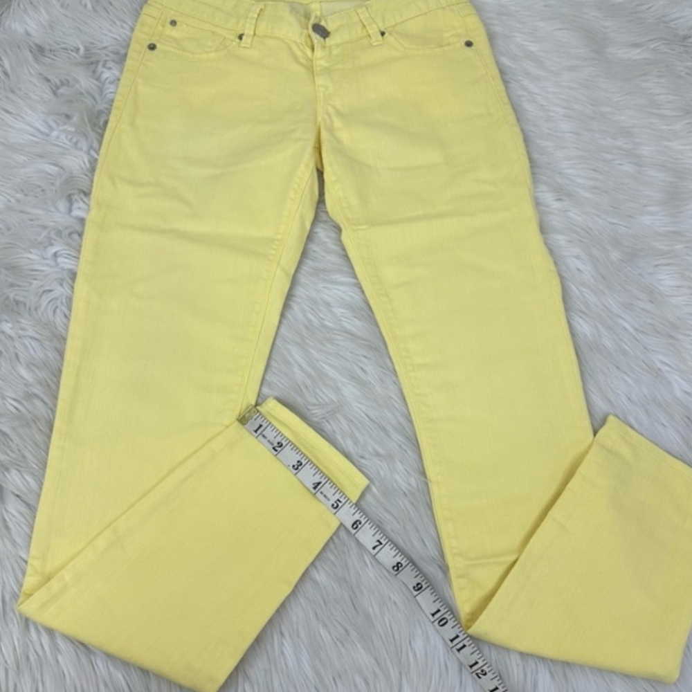 PALE YELLOW JEAN LEGGINGS EXPRESS SIZE 0 ZELDA LOW RISE.